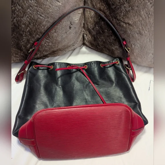 LOUIS VUITTON GM Epi Noe Shoulder / Bucket Bag With COA - Picture 10 of 14